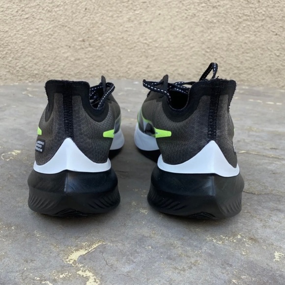nike zoom gravity black ghost green